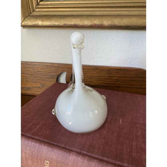 Vintage Hand Blown Glass Swan Art Glass Paperweight Figurine White Swan - Picture 2 of 6